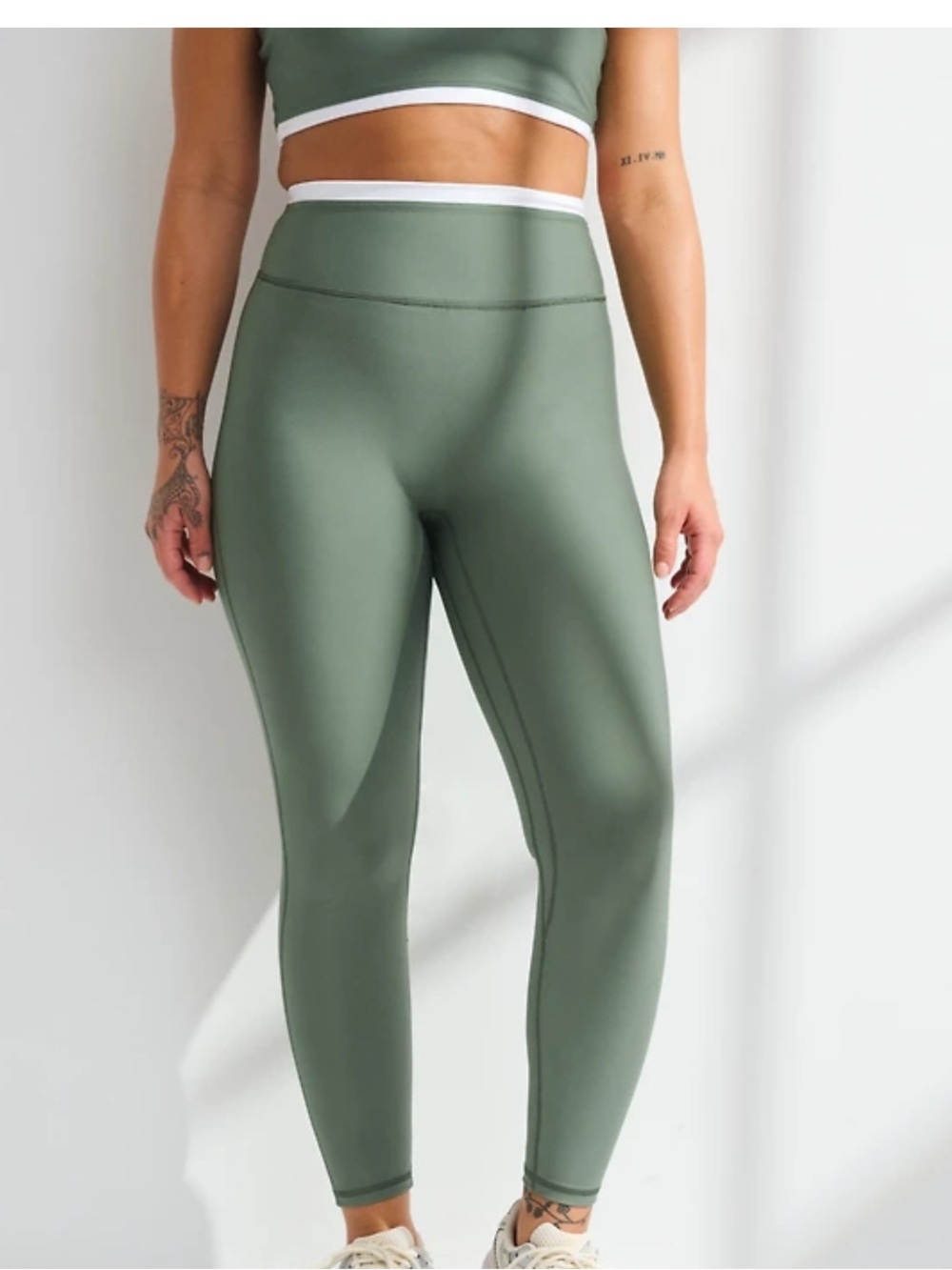 Abercrombie and fitch YPB color blocked leggings size medium